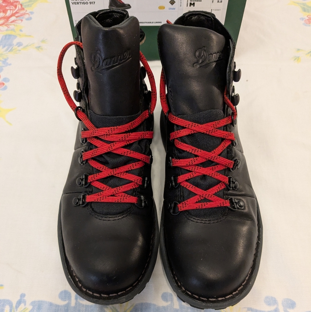 Danner Women’s Vertigo 917 Boots Black Size 8M Gortex, Red and Black Laces - Picture 3 of 13